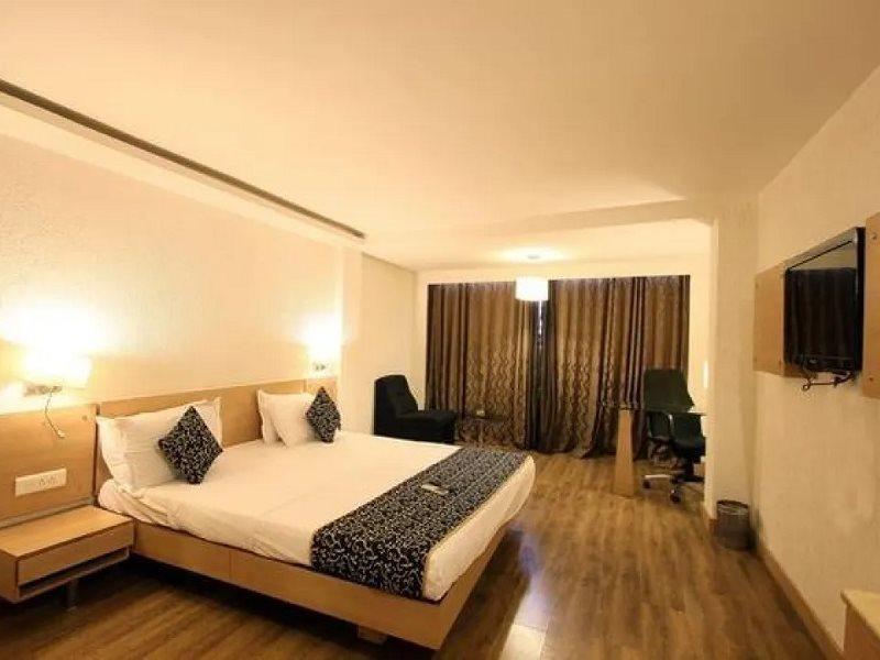 Hotel Manorama Vijayawāda Dış mekan fotoğraf