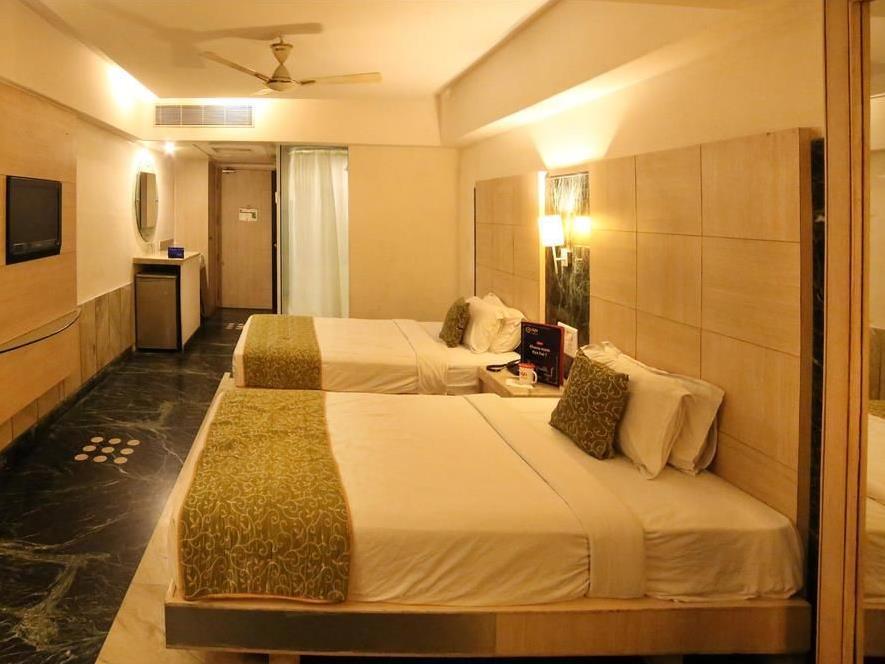 Hotel Manorama Vijayawāda Dış mekan fotoğraf
